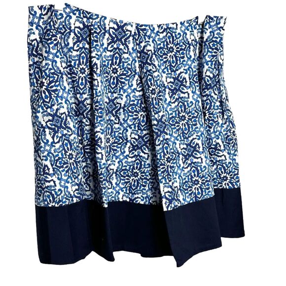 Milly Blue Asymmetrical Tile Skirt Womans Size XL Pleated Floral Paisley Print - Picture 2 of 9